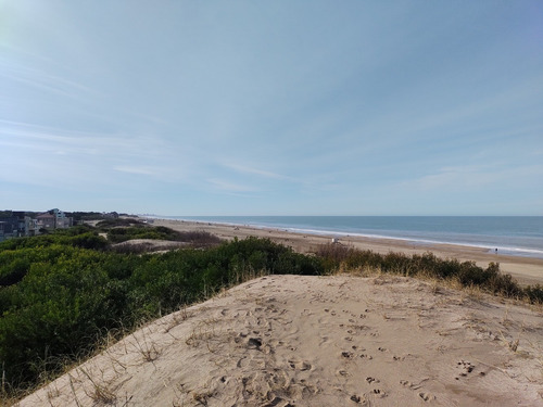 Imagen 2 de 4 de Amplio Lote Frente Al Mar, Apto 2 U.f Mar Azul, V. Gesell
