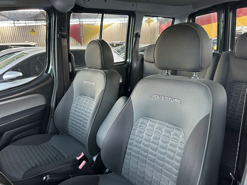 Fiat Doblo Fiat Doblò Adventure 1.8 6L (Flex)