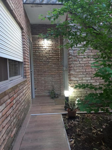 Imagen 7 de 30 de Ph En Barrio Cerrado - Muy Buenas Instalaciones, Gran Piscina Comunitaria - Acceso Con Vigilancia 24 Hs - Listo Para Mudarse