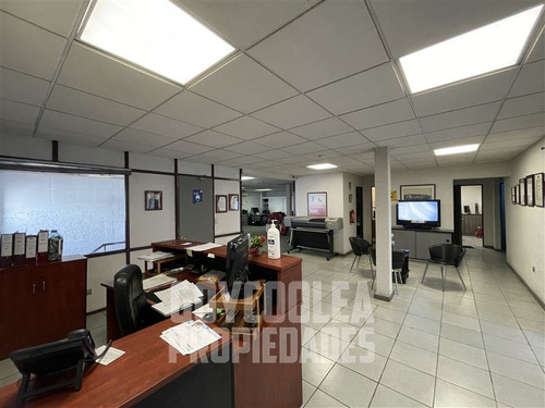 Imagen 15 de 22 de Oficina En Venta En Santiago