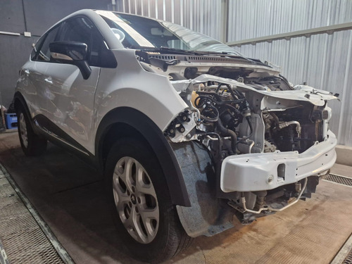 Renault Capture -chocado-