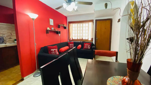 Casa En Venta Tipo Dúplex Reciclada De 3 Dormitorios En Centro