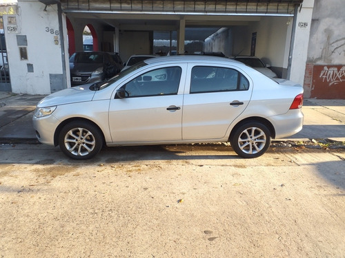 Volkswagen Voyage 1.6 Comfortline Plus 101cv 2011