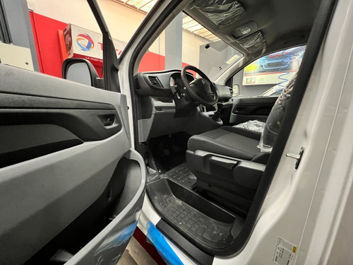 Imagen 11 de 17 de Jumpy L3 Hdi 115 Mt6 Business Furgon 2023 0 Km Ciu