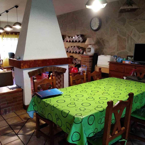Casa 4 Ambientes. | Pasaje B 2166