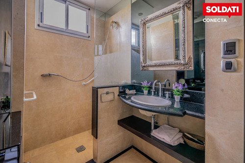 Departamento De Época Con Cochera Fija En Venta - Palermo Chico