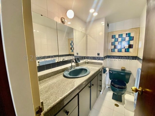 Tg Apartamento En Venta Con Pisos De Mármol, Pisos Bajo Sin Problema De Agua Con Vista Al Ávila, En Las Mercedes 23-26804 Ys