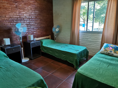 Venta - Piriápolis - Acepta Banco - Casa Coqueta A 500 Metros Del Mar - Ref 4056