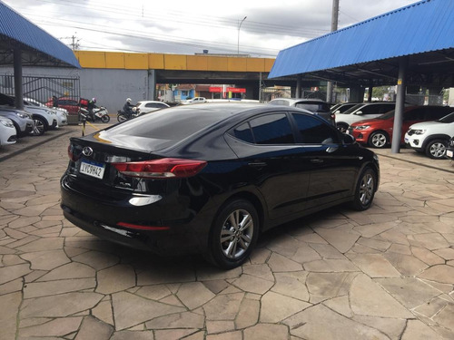 Imagem 4 de 7 de Hyundai Elantra 2017 Flex