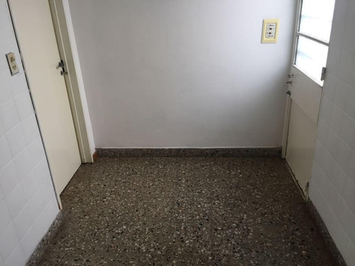 Imagen 10 de 20 de Casa En Venta, Saavedra 75, Belén De Escobar