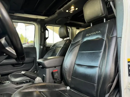 Jeep Wrangler 3.7 Unlimited Sahara 3.6 4x4 At