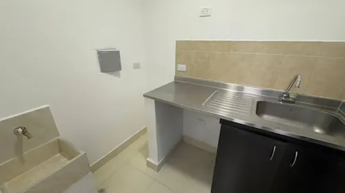 Oficinas En Arriendo Guayabal 643-8292545