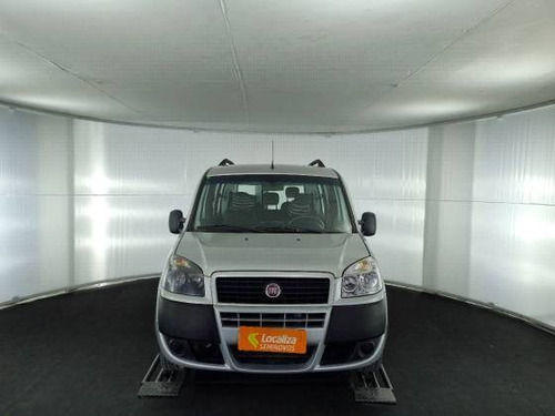 Imagem 5 de 15 de Fiat Doblò 1.8 Mpi Essence 7l 16v Flex 4p Manual