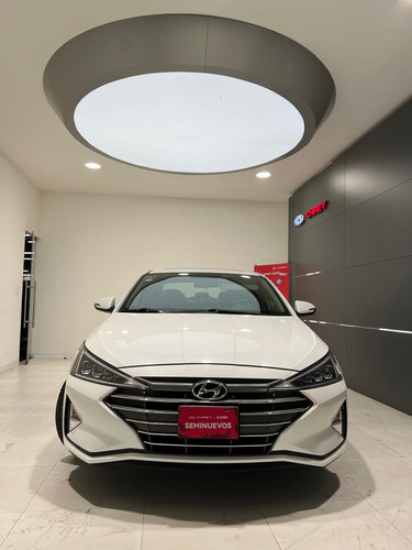 Hyundai Elantra Hibrido 2.0 Limited Tech Navi At