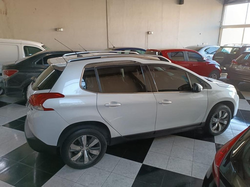 Imagen 6 de 9 de Peugeot 2008 Feline 1.6