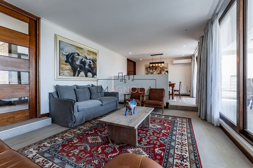 Casa En Venta De 5 Dorm. En Lo Barnechea