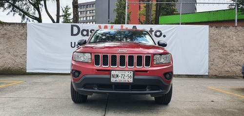 Imagen 3 de 10 de Jeep Compass 2.4 Latitude 4x2 Automatico Rojo 2015