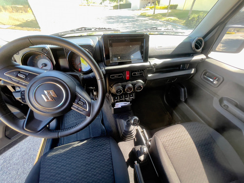 Suzuki Jimny 1.5 Glx Mt