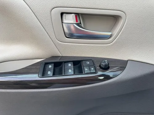 Toyota Sienna 3.5 Xle At