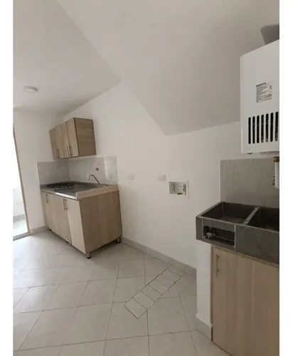 Se Vende Local Comercial/apartaestudio En Bombona
