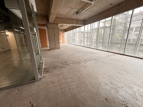 Planta Libre En Nuevo Strip Center, Metro Hospitales