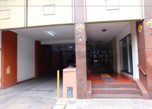 Imagen 6 de 7 de Venta - Se Venden Dos Oficinas Con Patio.