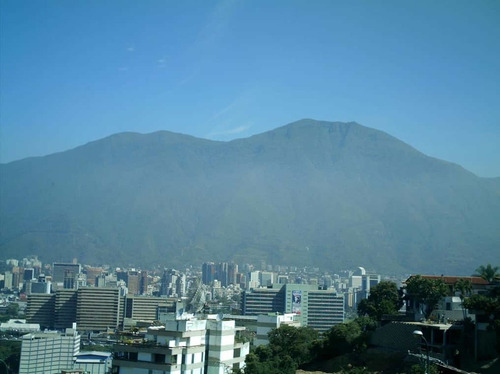 Imagen 3 de 14 de Apartamento En Edificacion Exclusiva Tlfn +58 4144151940