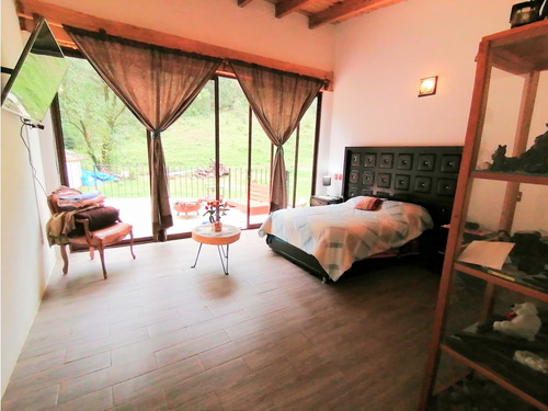 Casa En Renta, Los Saucos Vallede Bravo