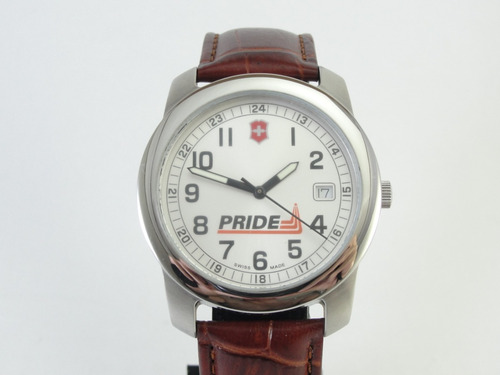 Relógio Victorinox - Mod: Classic Army - Ref: 26004.cb