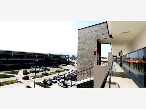 Imagen 4 de 12 de Local Comercial En Venta Plaza Santa Isabel
