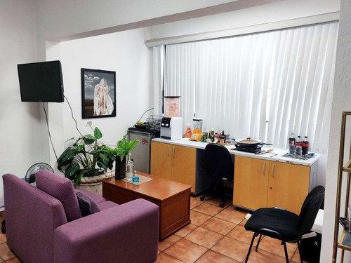 Casa En Venta Con Gran Terreno En Colonia Álamos: Ideal Para Colegios Y Vivienda