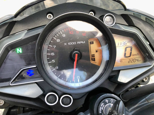 Imagen 24 de 25 de Bajaj Rouser Ns 200 Roja Y Negra 2016 Rodada En 2020, 5.000k