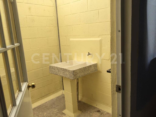 Imagen 2 de 11 de Casa En Venta En Villas Del Real 6a Seccion Tecamac Edo. De Mexico