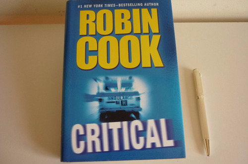 Robin Cook Critical Tapas Duras / Hard Cover