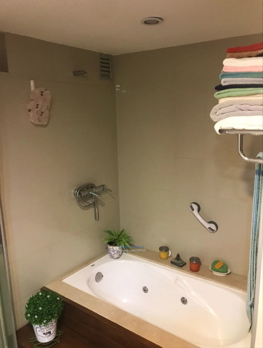 Apartamento Malvín 2 Dormitorios Con Garage