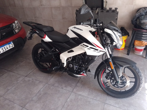 Ns 200