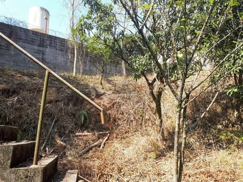 Terreno Com Galpão De 180mt E 2 Casas Pequenas