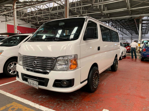 Imagen 3 de 12 de Nissan Urvan Pasajeros Std 5 Vel Ac 2012