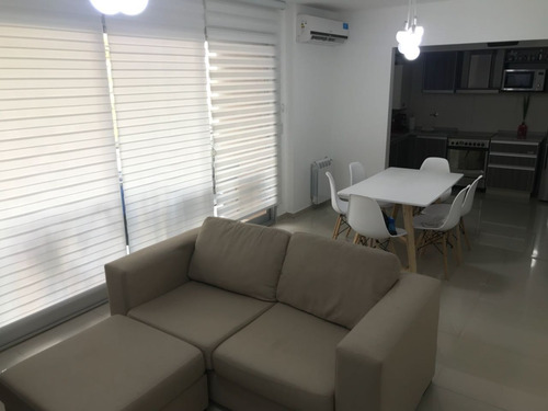 Imagen 3 de 14 de Departamento Con Cochera 3 Ambientes