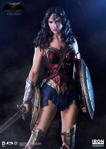 Wonder Woman Bvs: Dawn Of Justice 1/10 Scale Iron Studios