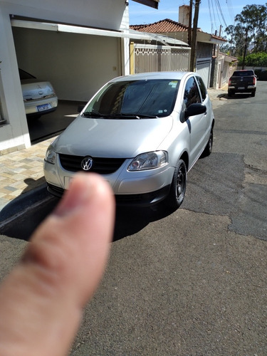 Imagem 1 de 7 de Volkswagen Fox 2009 1.0 Vht Total Flex 3p
