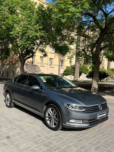 Volkswagen Passat 2.0 Tsi Highline 220cv