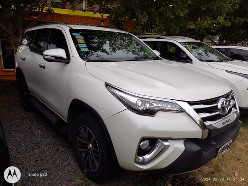 Toyota Hilux Sw4 Sw4 Srx Linea 2016 