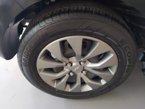 Imagem 12 de 12 de Chevrolet Onix 1.0 Flex Joy Black Manual Completo