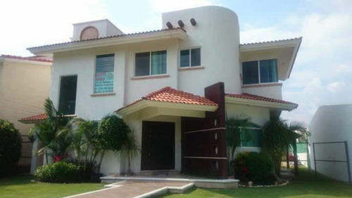 Casa En Renta Lomas De Cocoyoc (fincas)