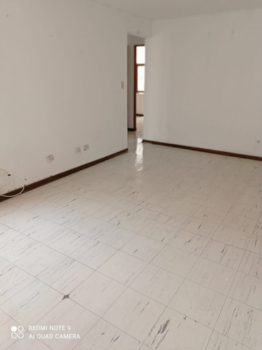 Imagen 7 de 11 de Alquilo Departamento 2 Dormitorios Urb. El Pinar Comas S/650 Soles