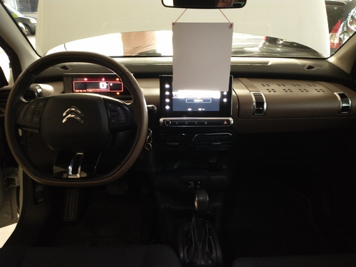 Imagen 9 de 10 de Citroen C4 Cactus Puretech 110 1.2 At6 Shine 2018 Permuto Fi