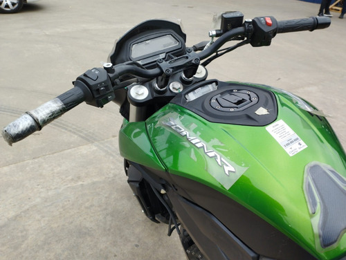 Imagen 8 de 15 de Bajaj Dominar 400
