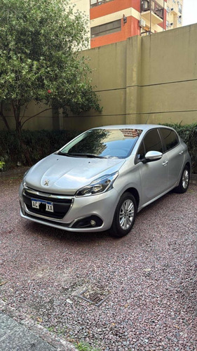 Peugeot 208 1.6 Allure