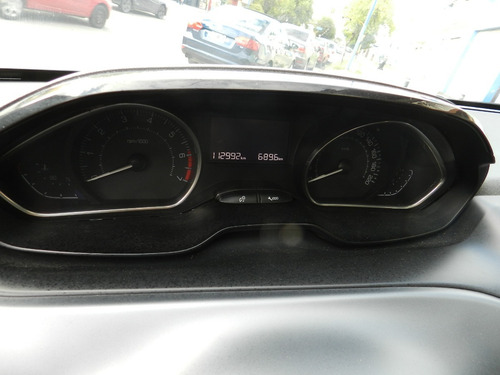 Peugeot 208 Feline 1.6